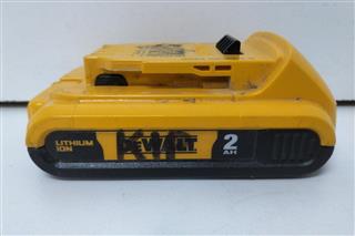 DCB203 DEWALT 20V 2AH LITHIUM BATTERY - DCB203